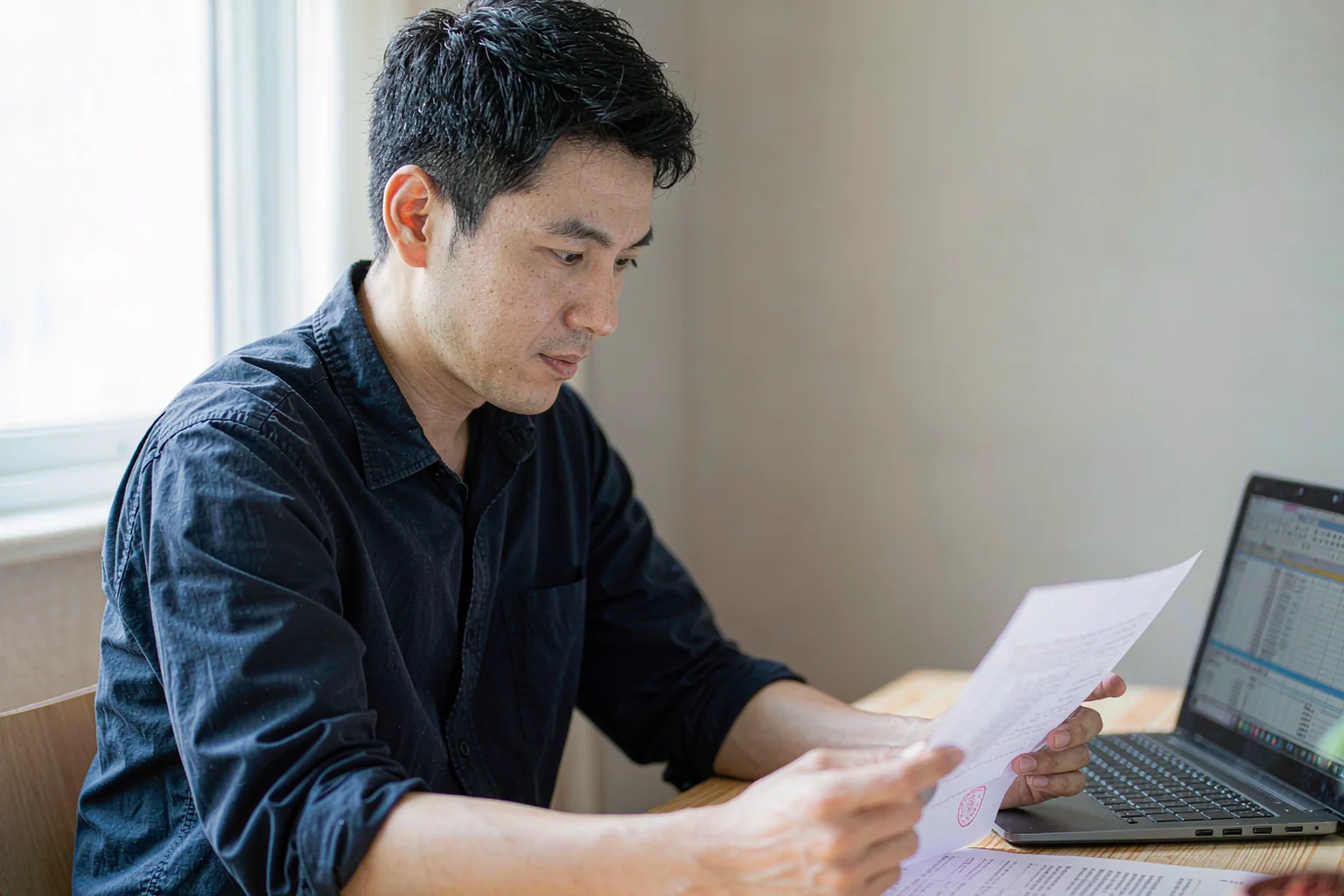 客户流失最安静的一步：不是报价贵，是他算不出总价